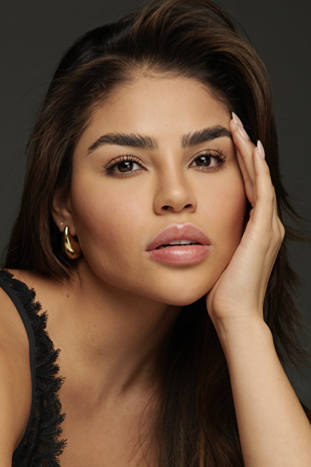 Fernanda Flores | Select Chicago | Select Model Management