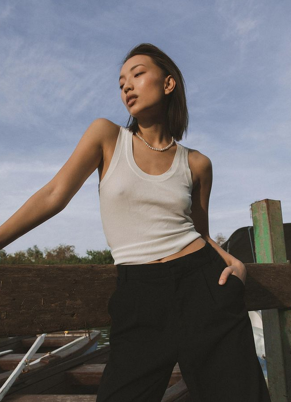 Karina Zeng - Portfolio | Model Link