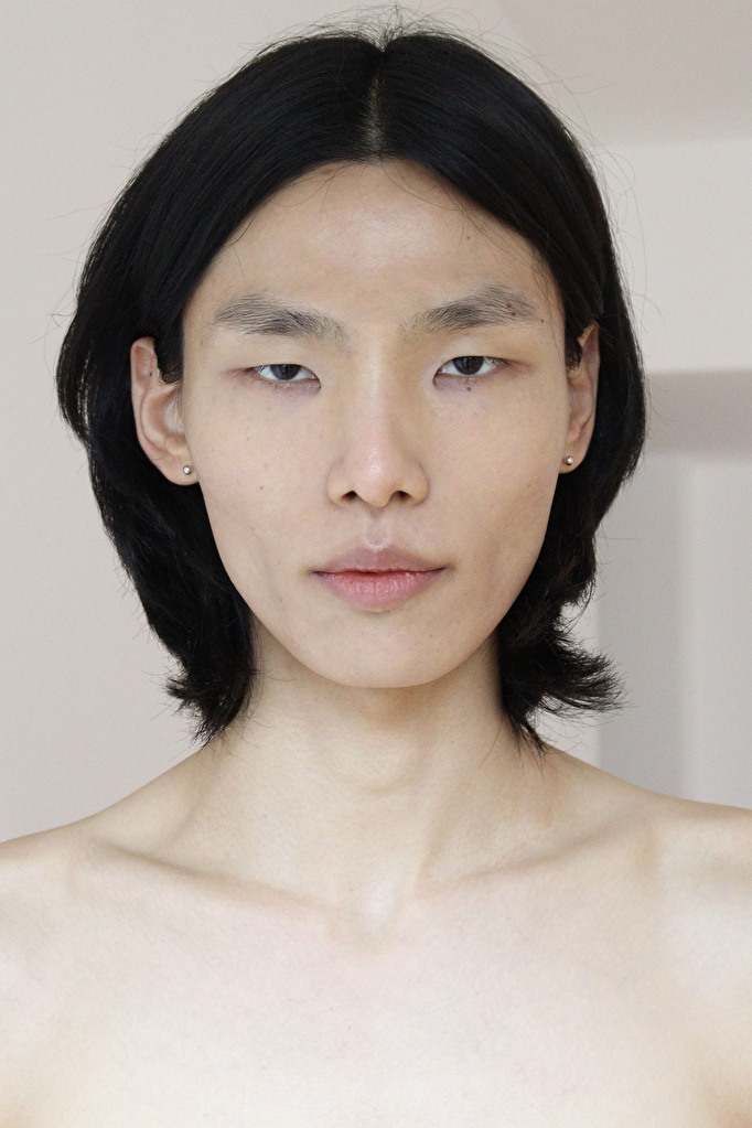 MANJIN KIM | Select Paris | Select Model Management