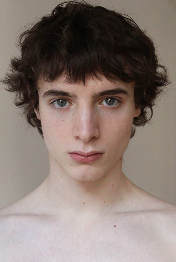 ADRIEN FOLL | Select Paris | Select Model Management