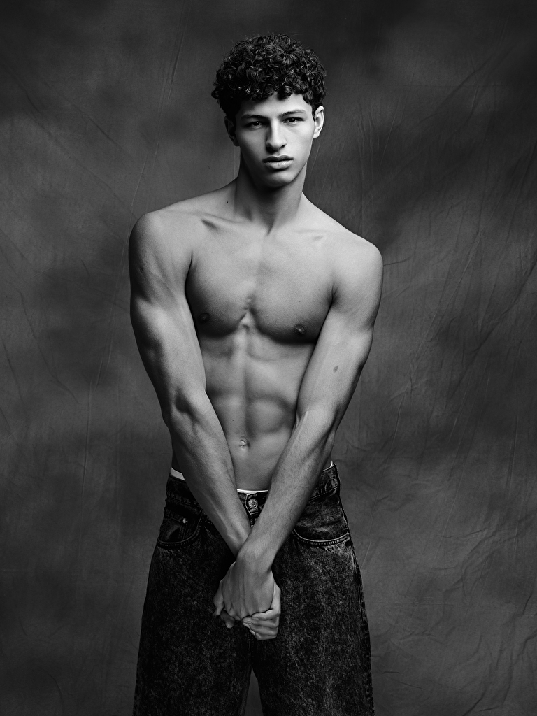 ADAM GERPHAGNON | Select Paris | Select Model Management