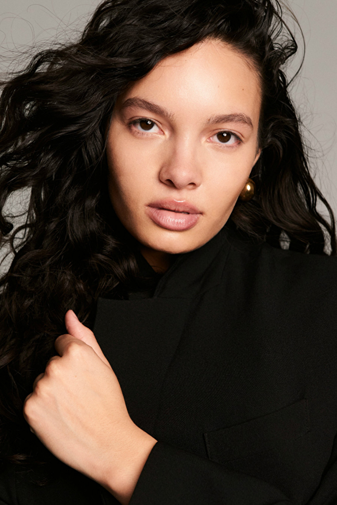 Demi van Nijendaal | Women | Modellink